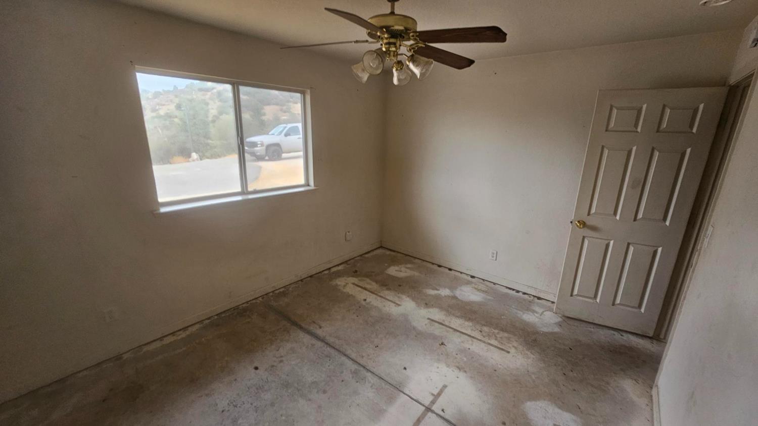 46330 Van Teri Rd, Coarsegold, CA 93614