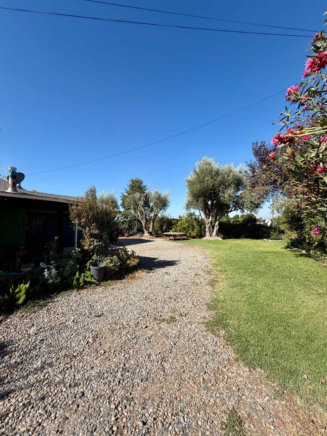 931 E LIST AVE, Exeter, CA 93221