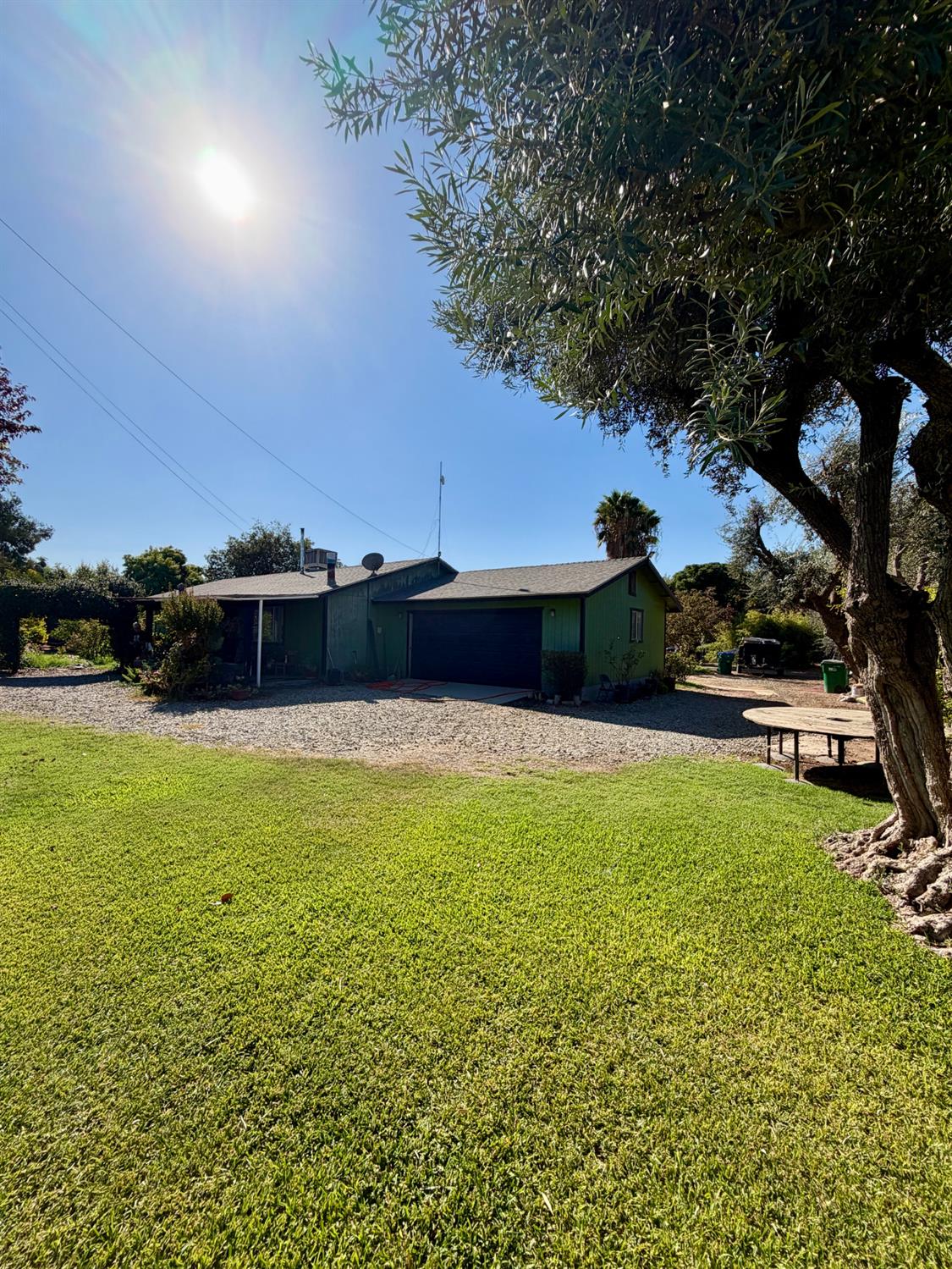 931 E LIST AVE, Exeter, CA 93221