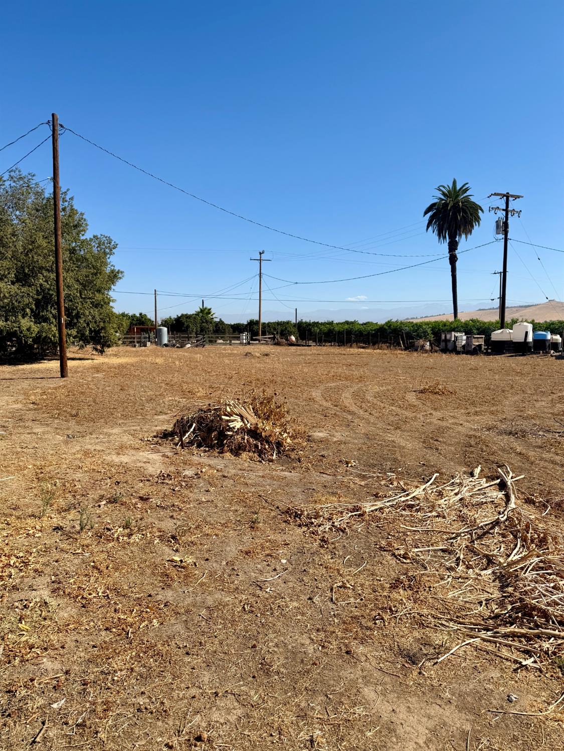 931 E LIST AVE, Exeter, CA 93221