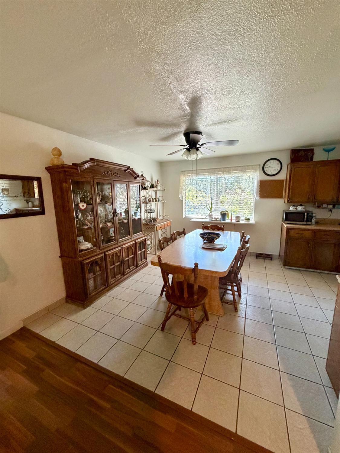 931 E LIST AVE, Exeter, CA 93221