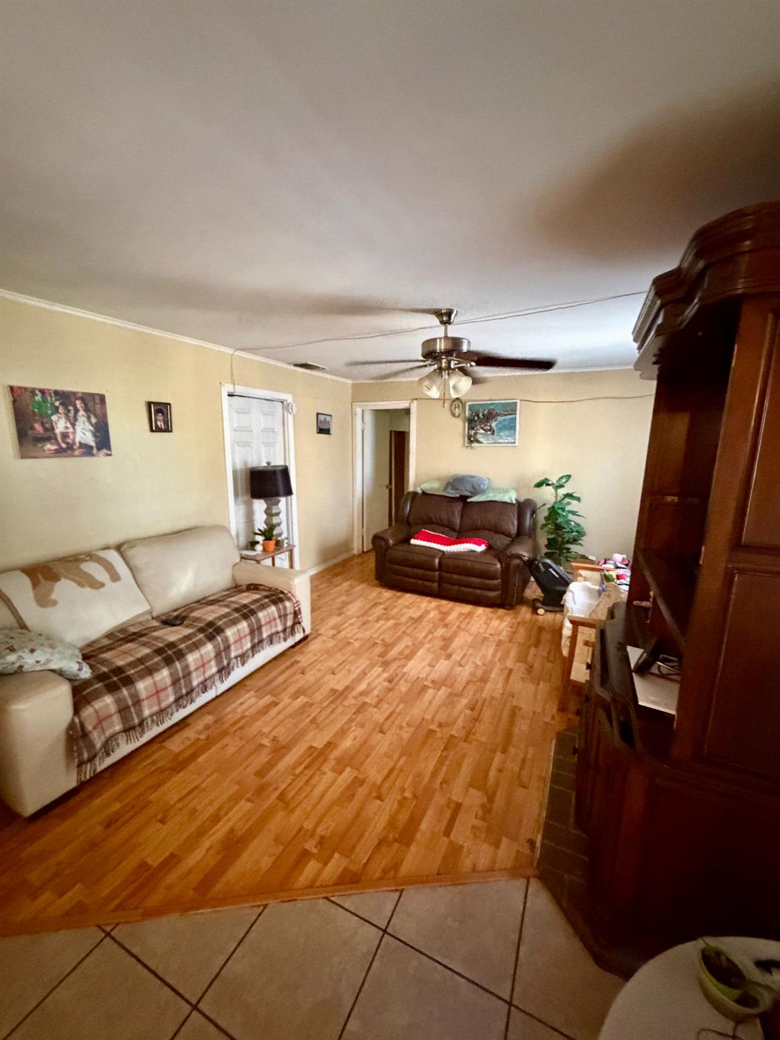 931 E LIST AVE, Exeter, CA 93221