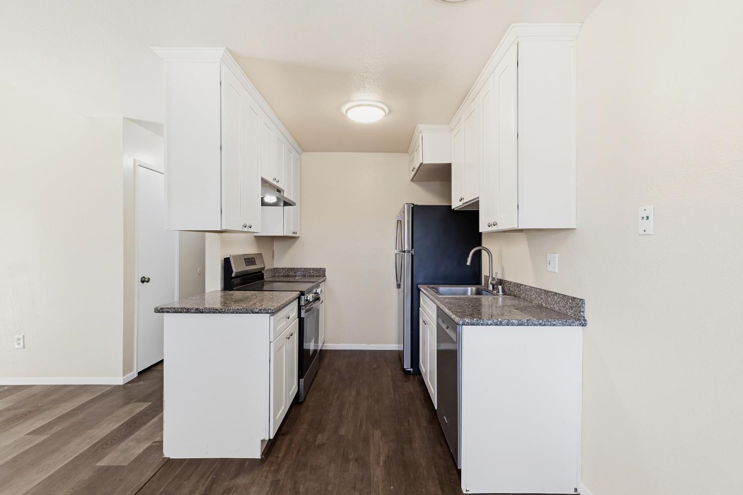 3316 Sherwood Ave #36, Modesto, CA 95350