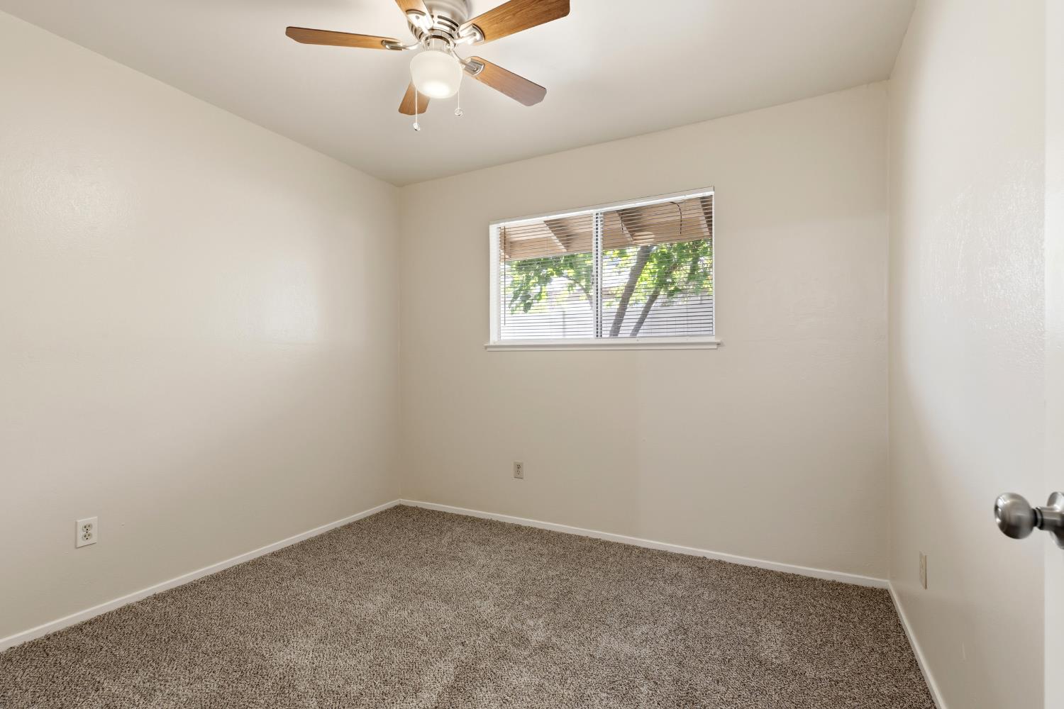 3316 Sherwood Ave #36, Modesto, CA 95350