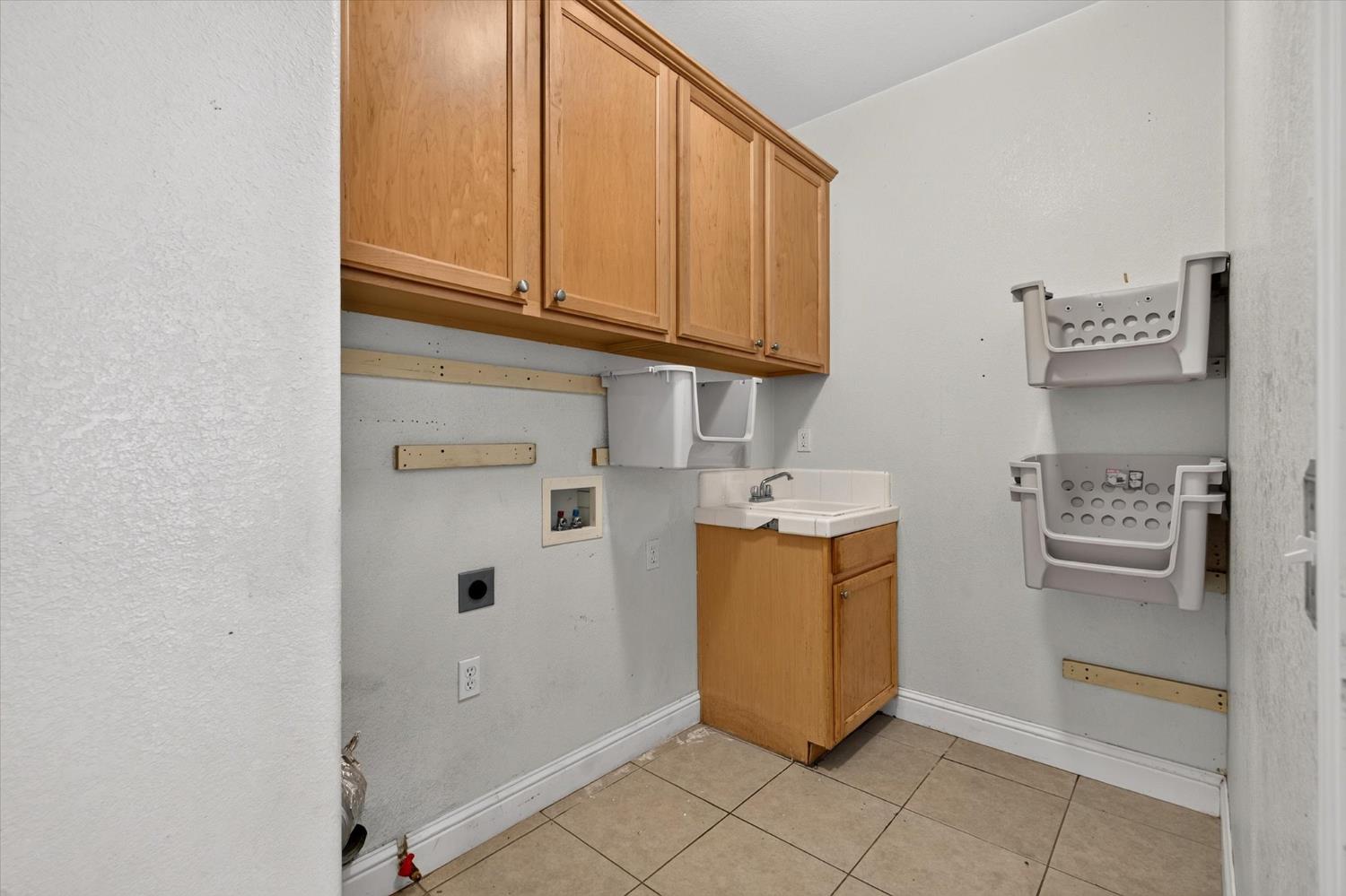 4736 Isabella Ave, Keyes, CA 95328