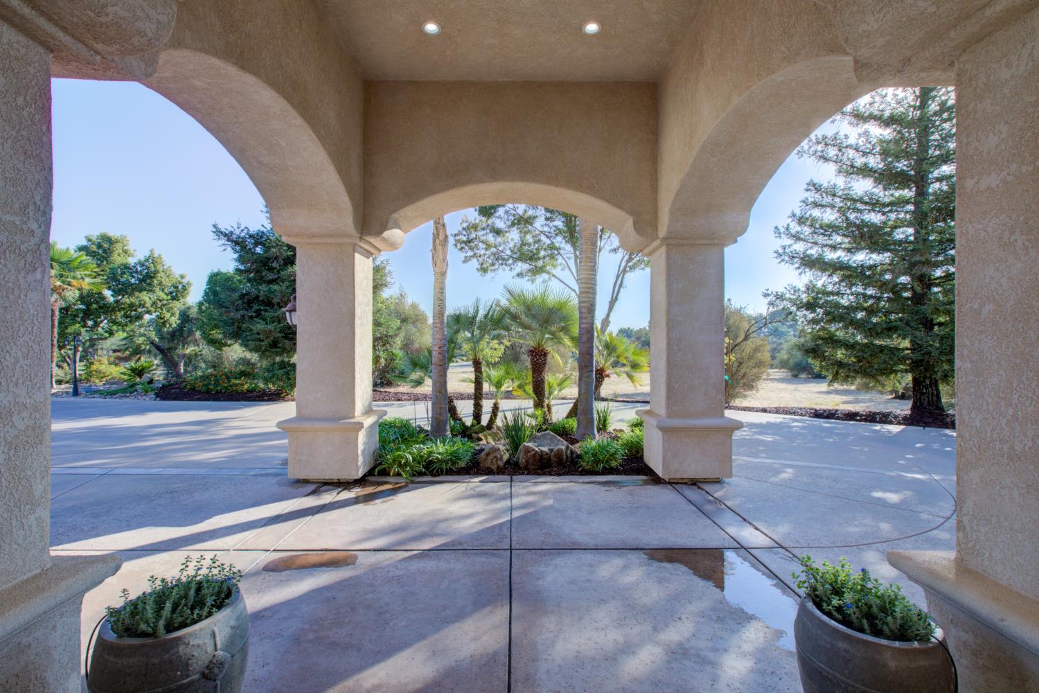2861 Trovare Ct, Merced, CA 95340