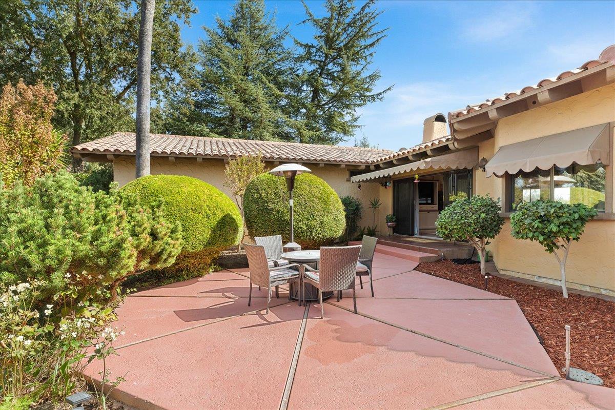 10722 Rawles Rd, Oakdale, CA 95361
