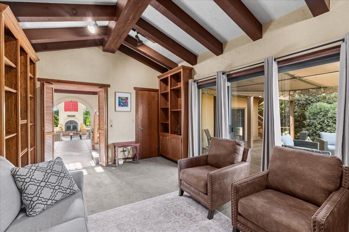 10722 Rawles Rd, Oakdale, CA 95361