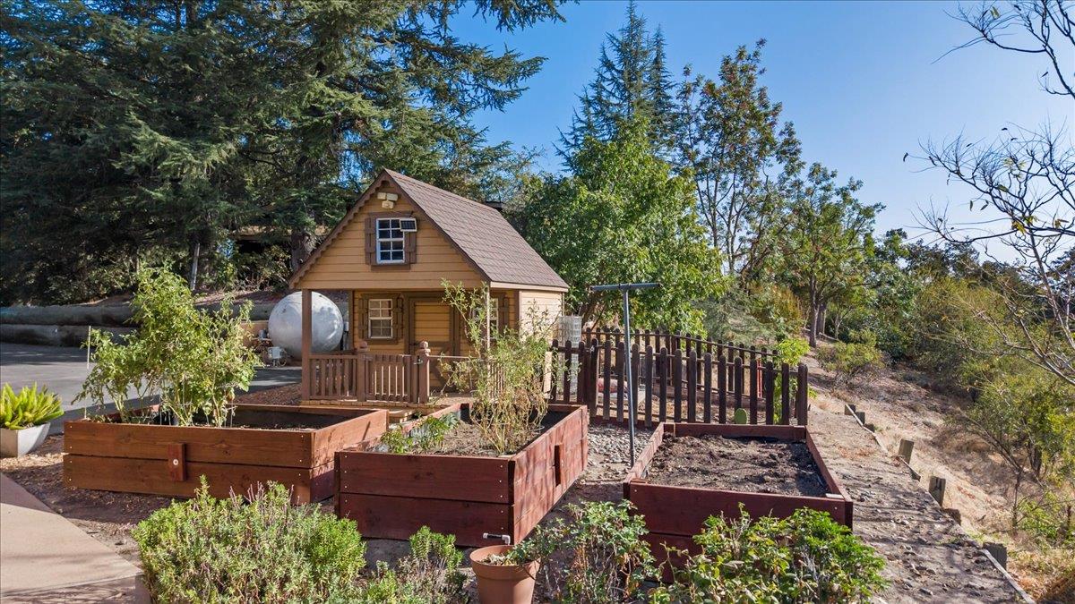 10722 Rawles Rd, Oakdale, CA 95361