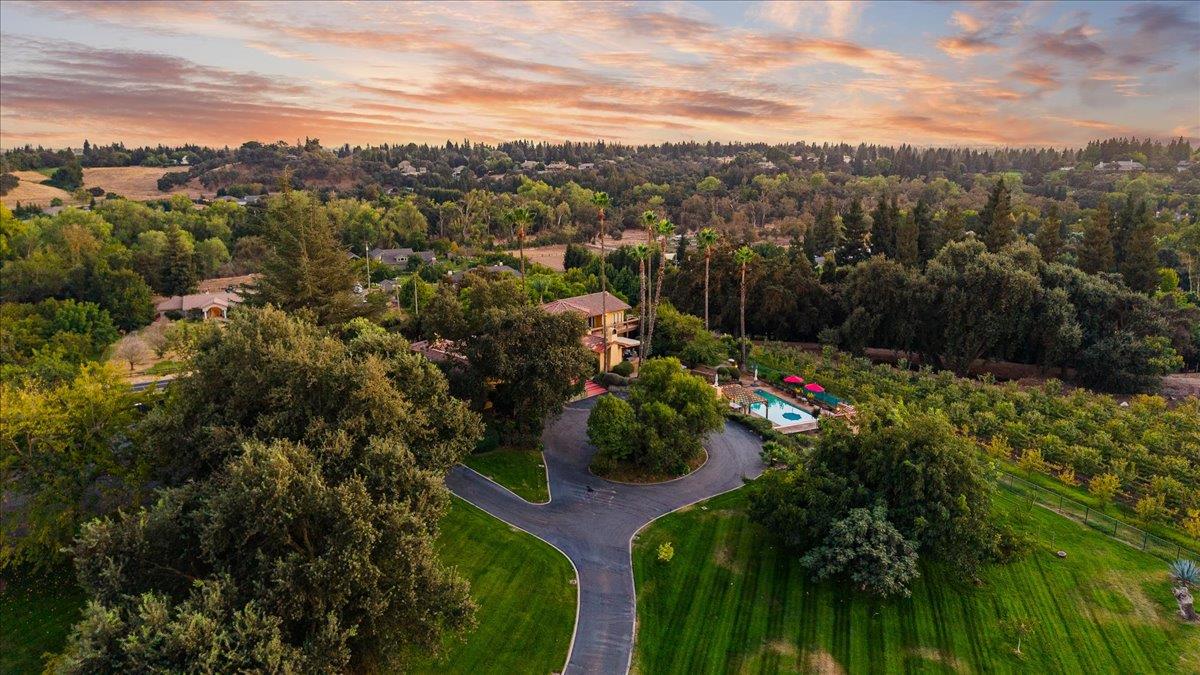 10722 Rawles Rd, Oakdale, CA 95361