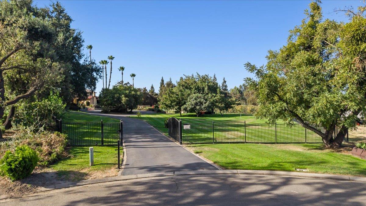 10722 Rawles Rd, Oakdale, CA 95361
