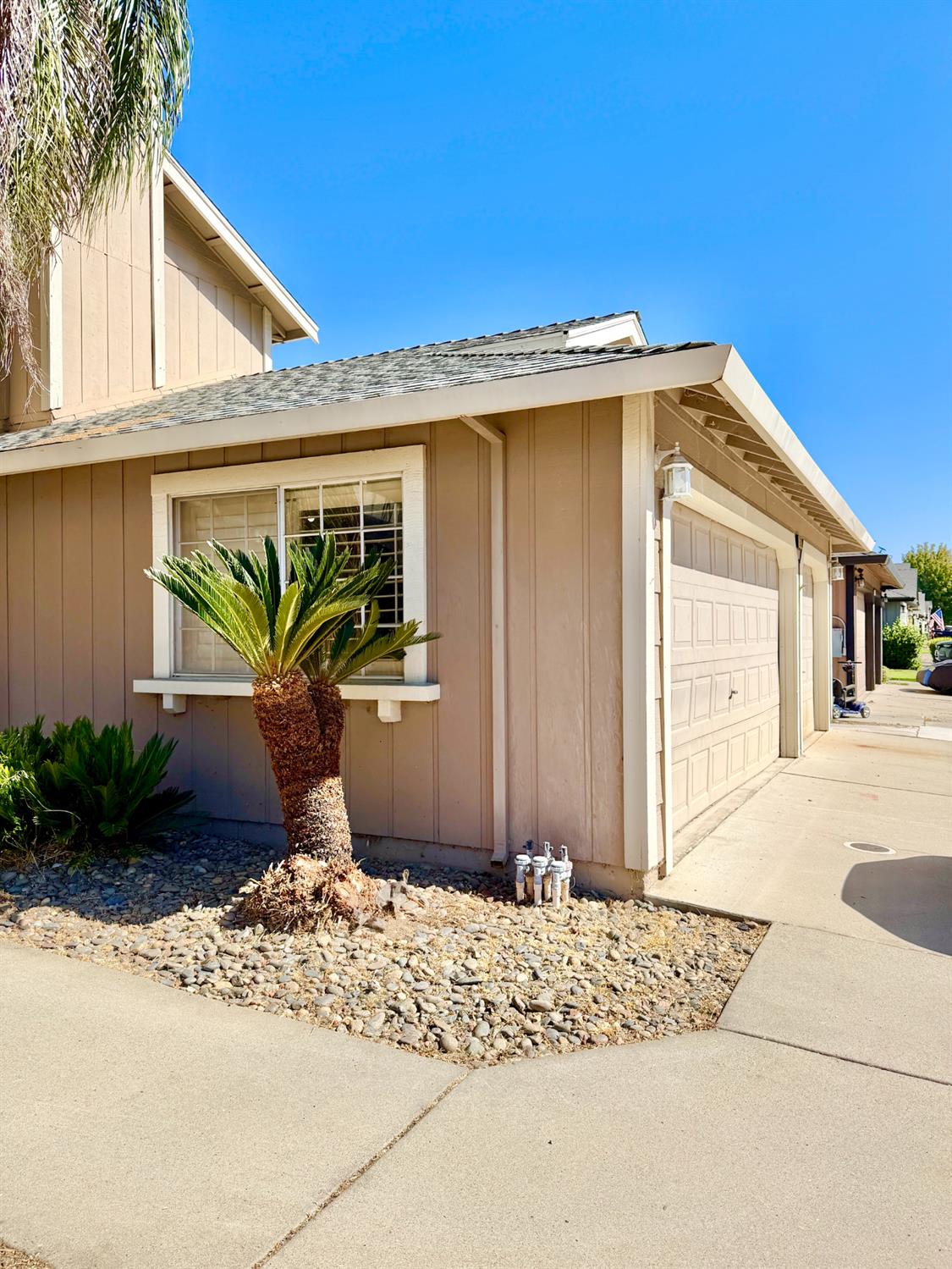2609 Beatrice LN, Modesto, CA 95355