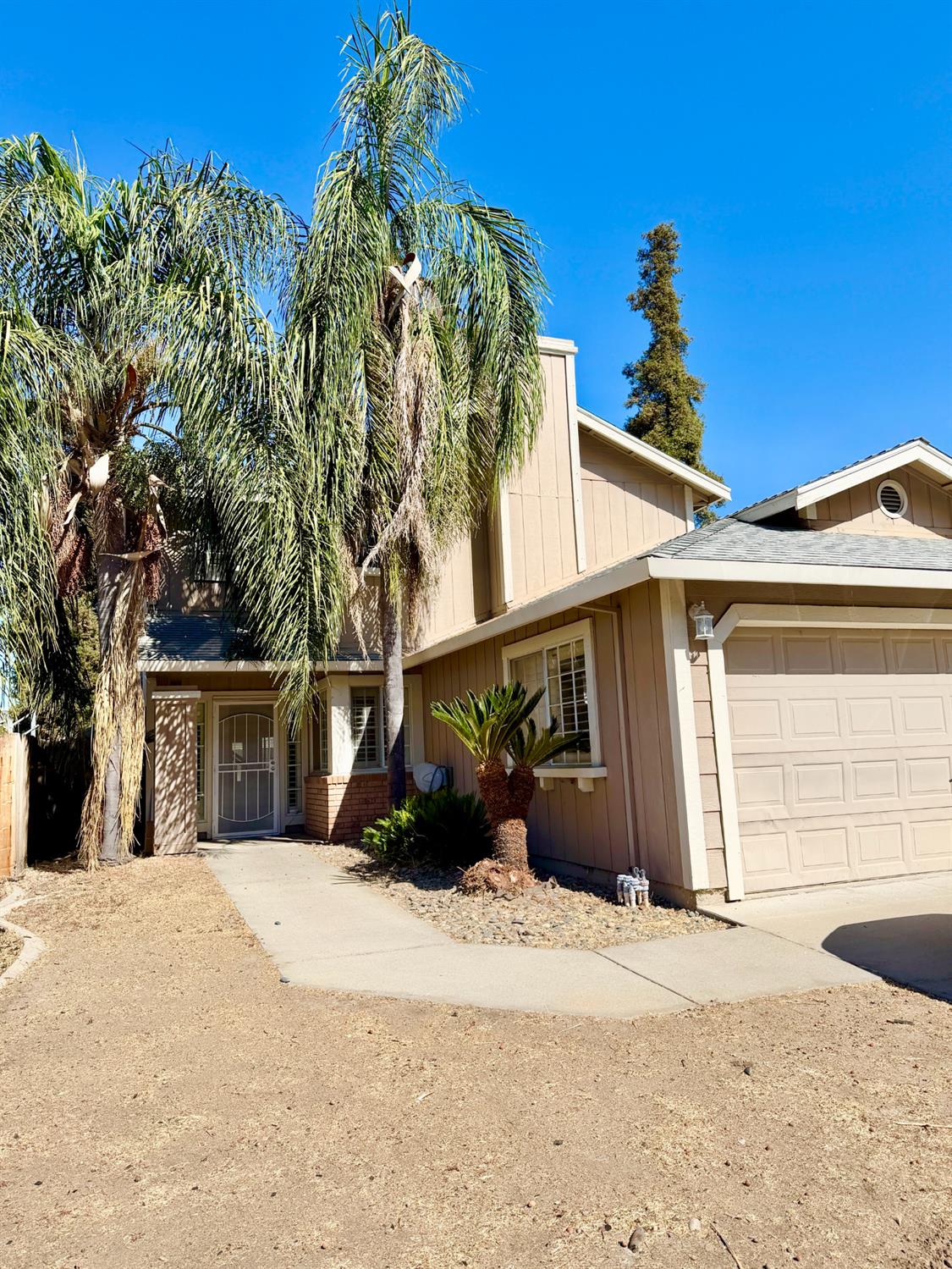 2609 Beatrice LN, Modesto, CA 95355