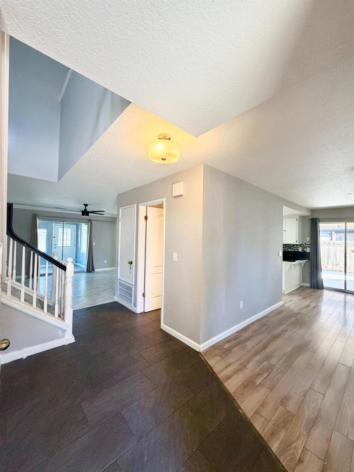 2609 Beatrice LN, Modesto, CA 95355