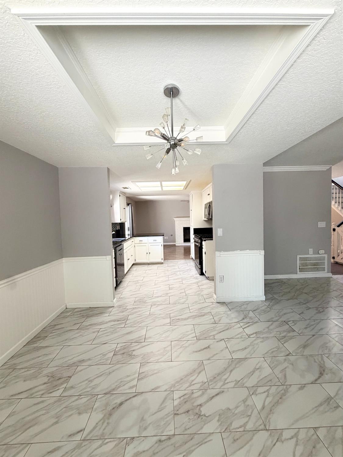 2609 Beatrice LN, Modesto, CA 95355