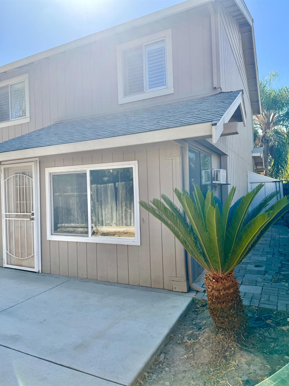 2609 Beatrice LN, Modesto, CA 95355