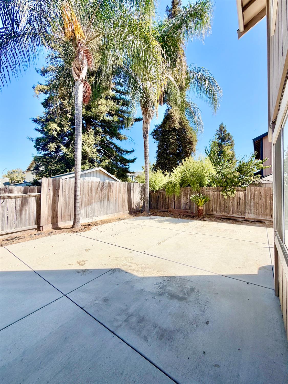 2609 Beatrice LN, Modesto, CA 95355