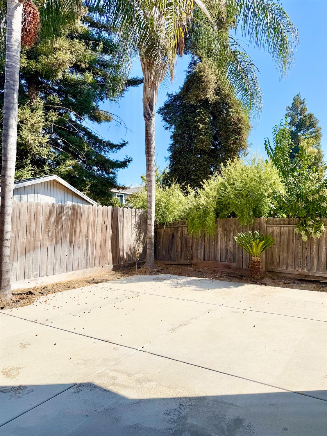 2609 Beatrice LN, Modesto, CA 95355