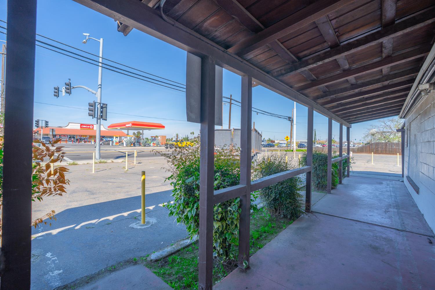 1711 E Pacheco Blvd, Los Banos, CA 93635