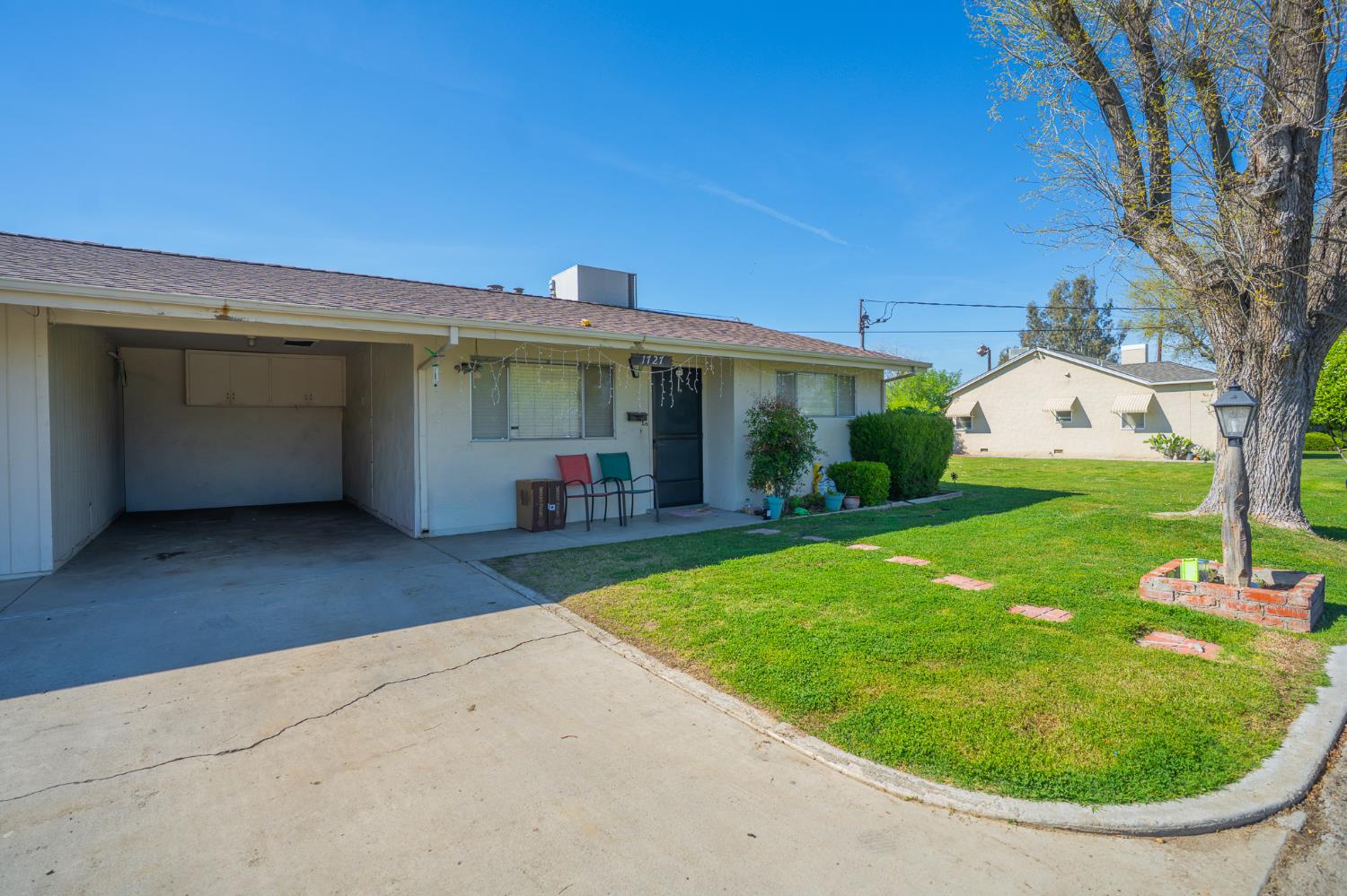 1711 E Pacheco Blvd, Los Banos, CA 93635