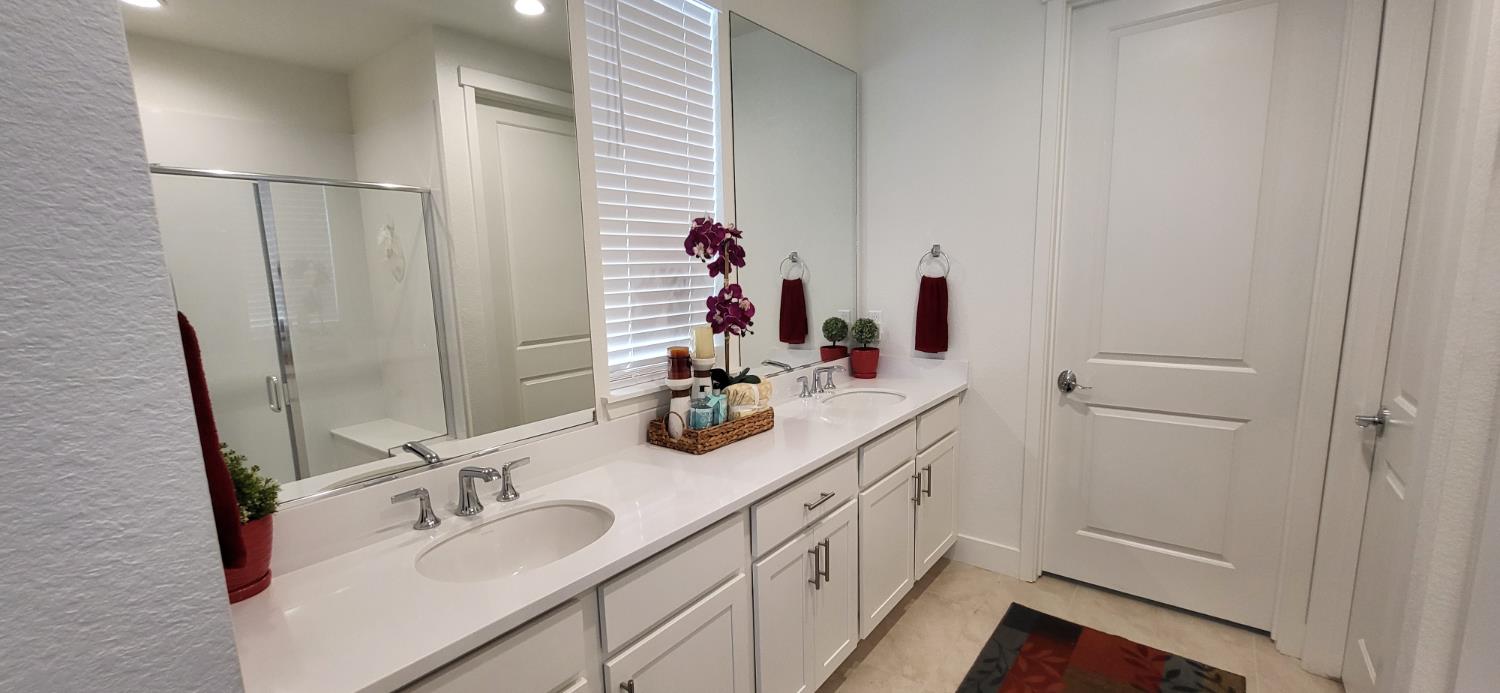 723 Heathridge St, Manteca, CA 95336