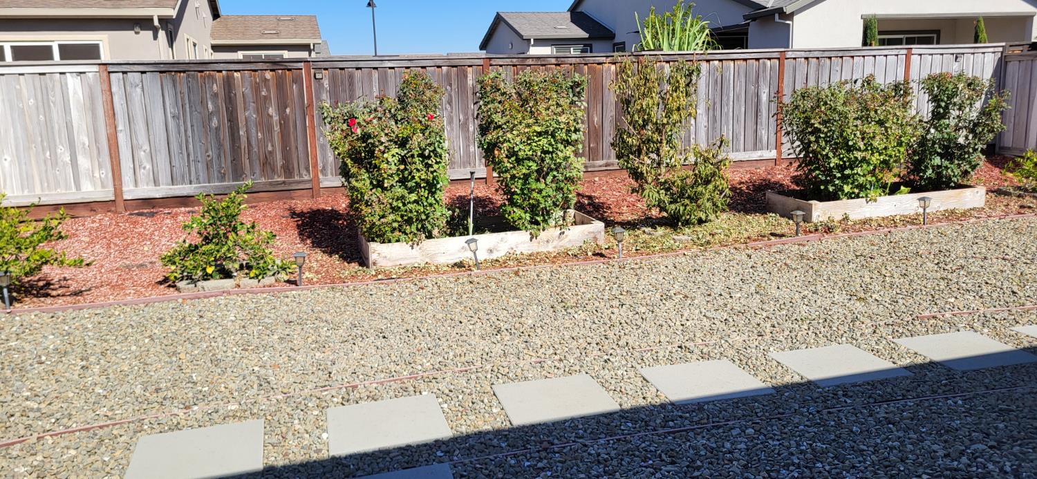 723 Heathridge St, Manteca, CA 95336