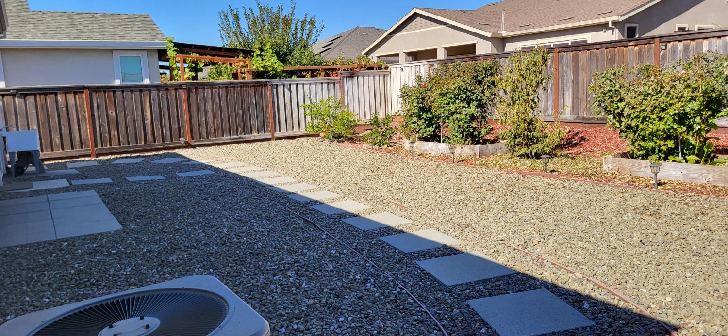 723 Heathridge St, Manteca, CA 95336