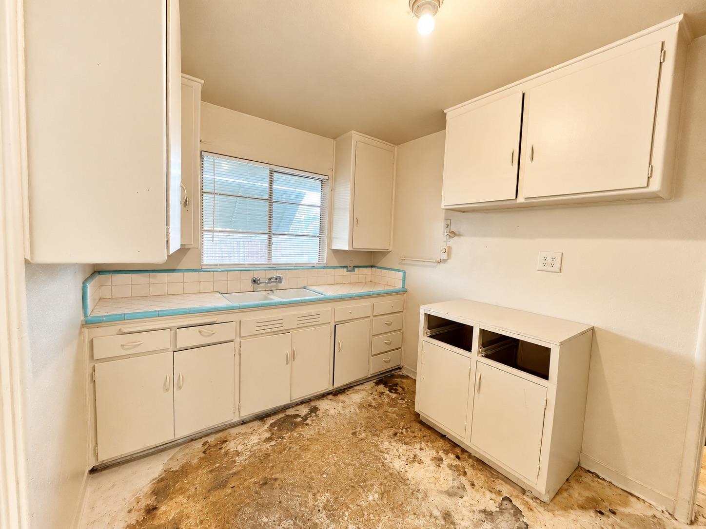 2545 N Millbrook Ave, Fresno, CA 93703