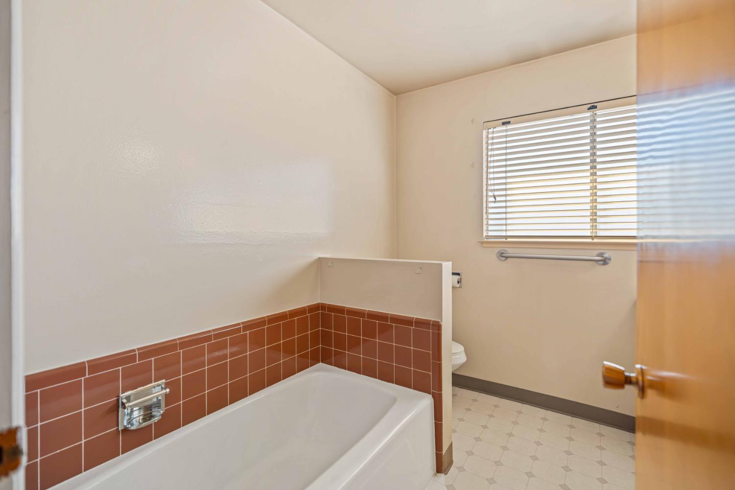 1109 Durant St, Modesto, CA 95350