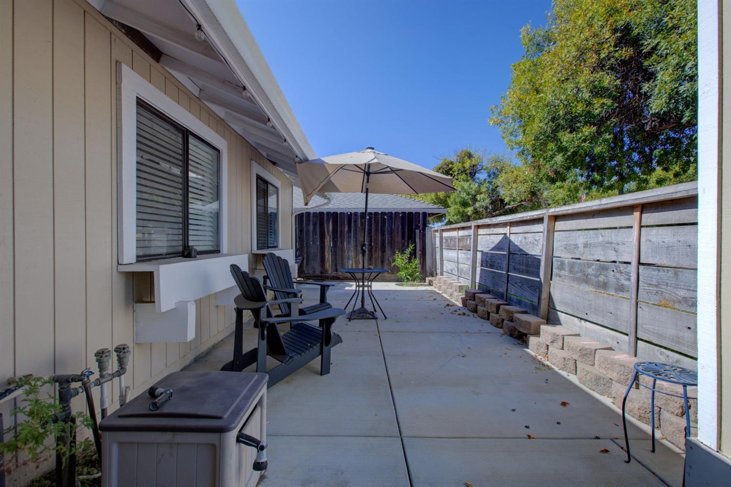 2700 Mill Oak Dr, Modesto, CA 95355