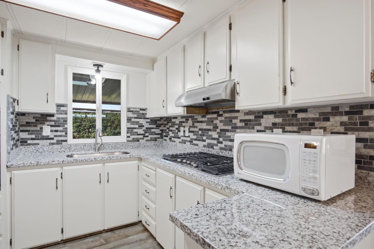 4125 McHenry Ave #21, Modesto, CA 95356
