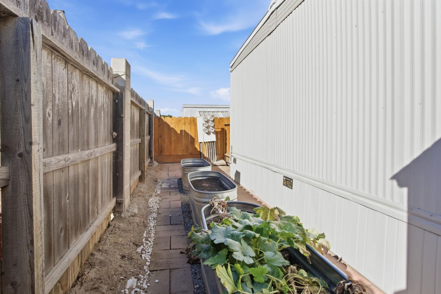 4125 McHenry Ave #21, Modesto, CA 95356