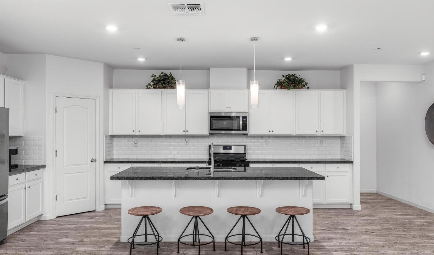 2612 Deer Grass Dr, Manteca, CA 95337