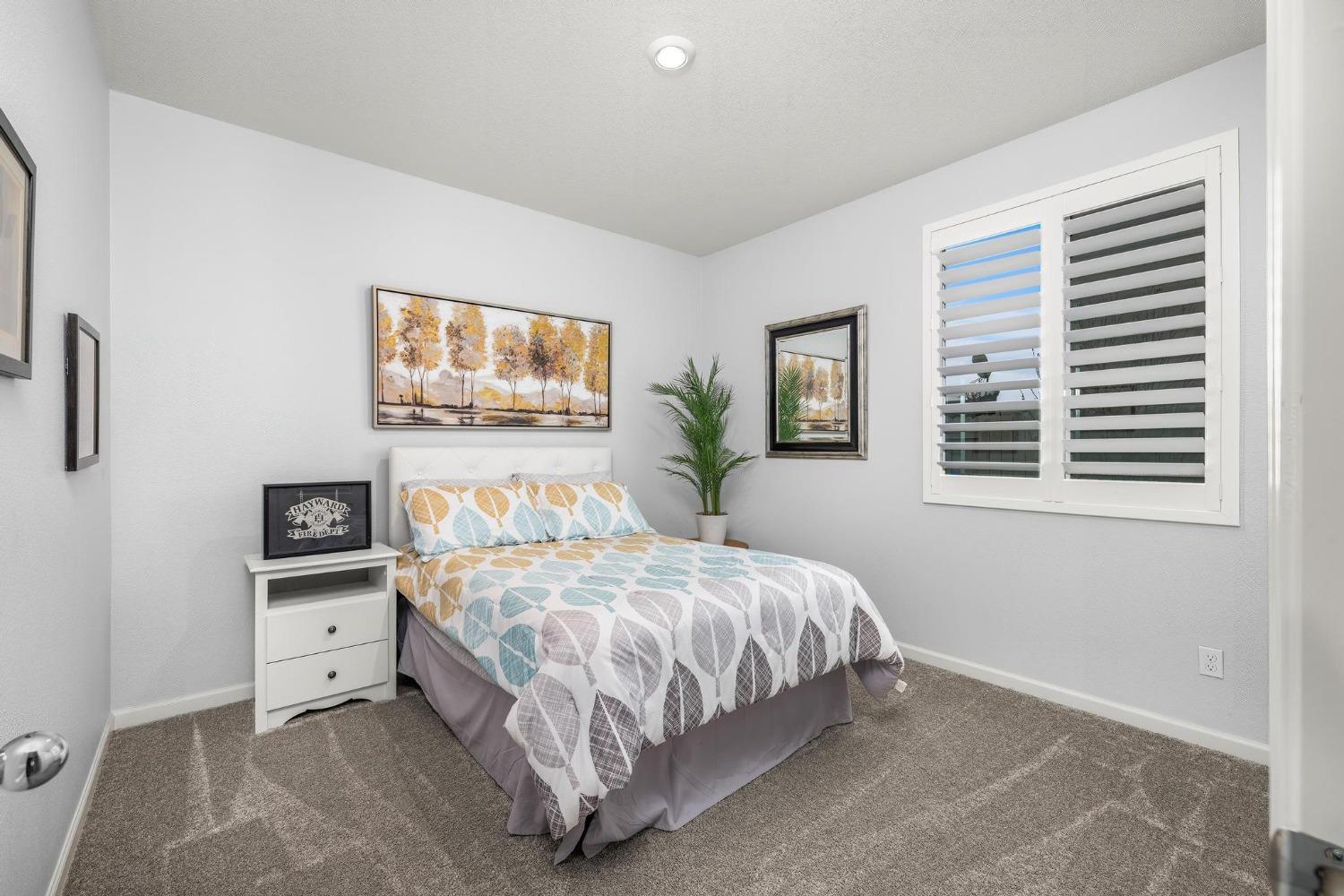2612 Deer Grass Dr, Manteca, CA 95337