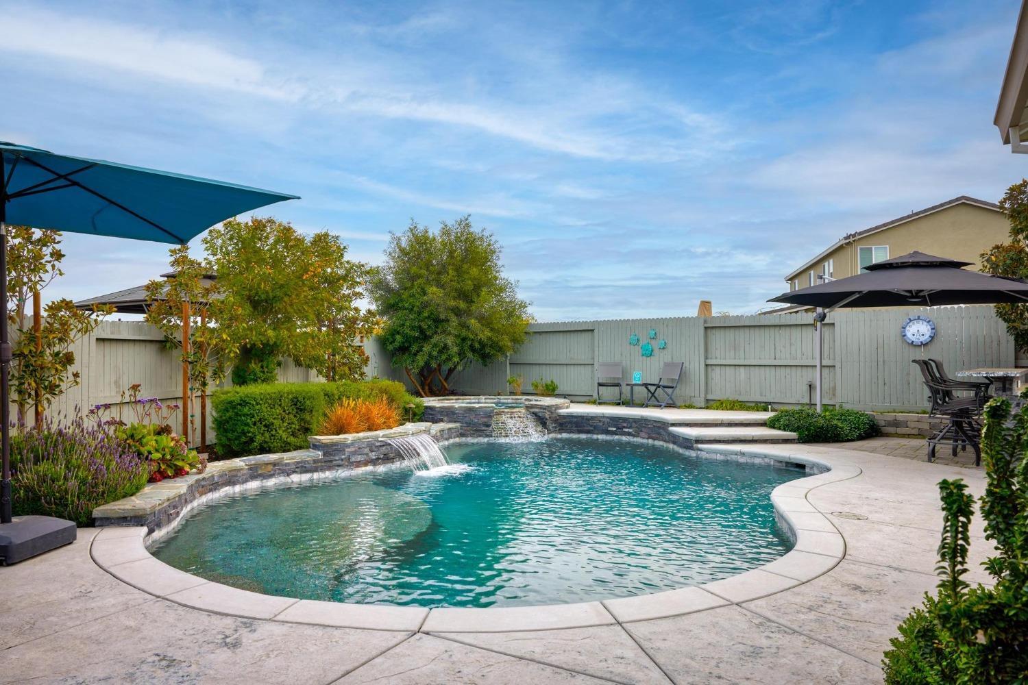 2612 Deer Grass Dr, Manteca, CA 95337