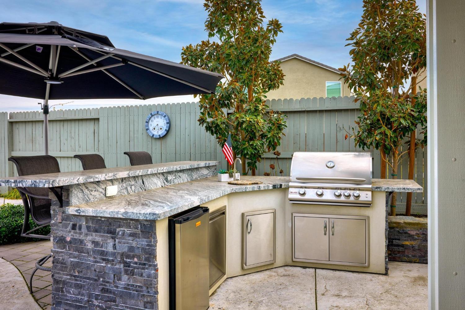 2612 Deer Grass Dr, Manteca, CA 95337