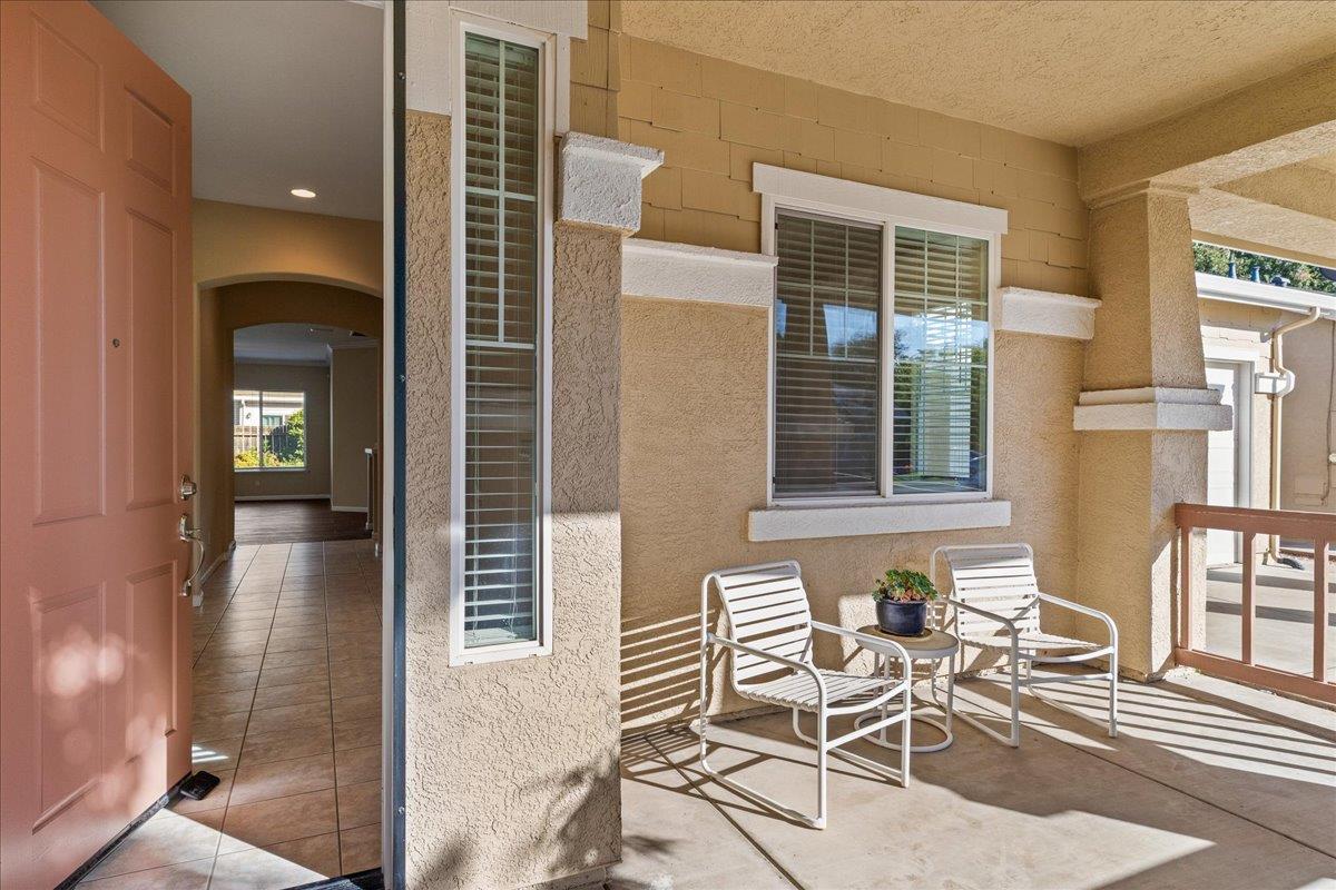 723 Almondcrest Ct, Oakdale, CA 95361
