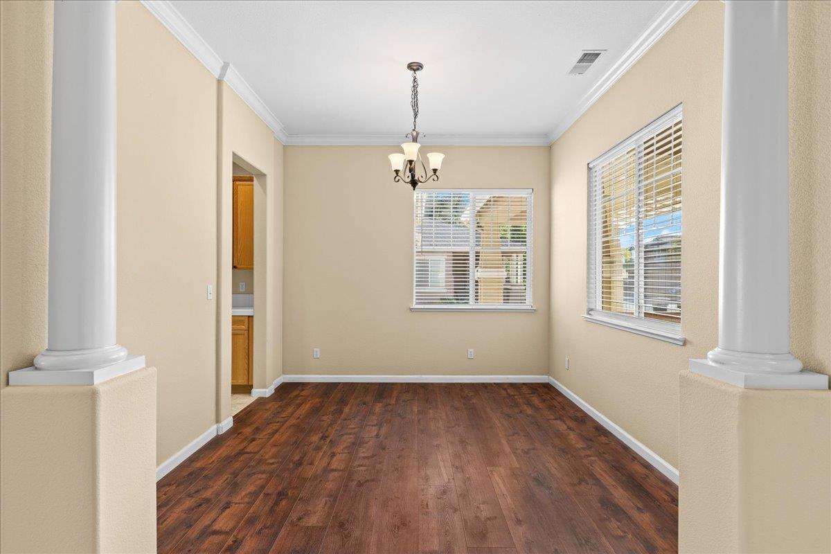 723 Almondcrest Ct, Oakdale, CA 95361