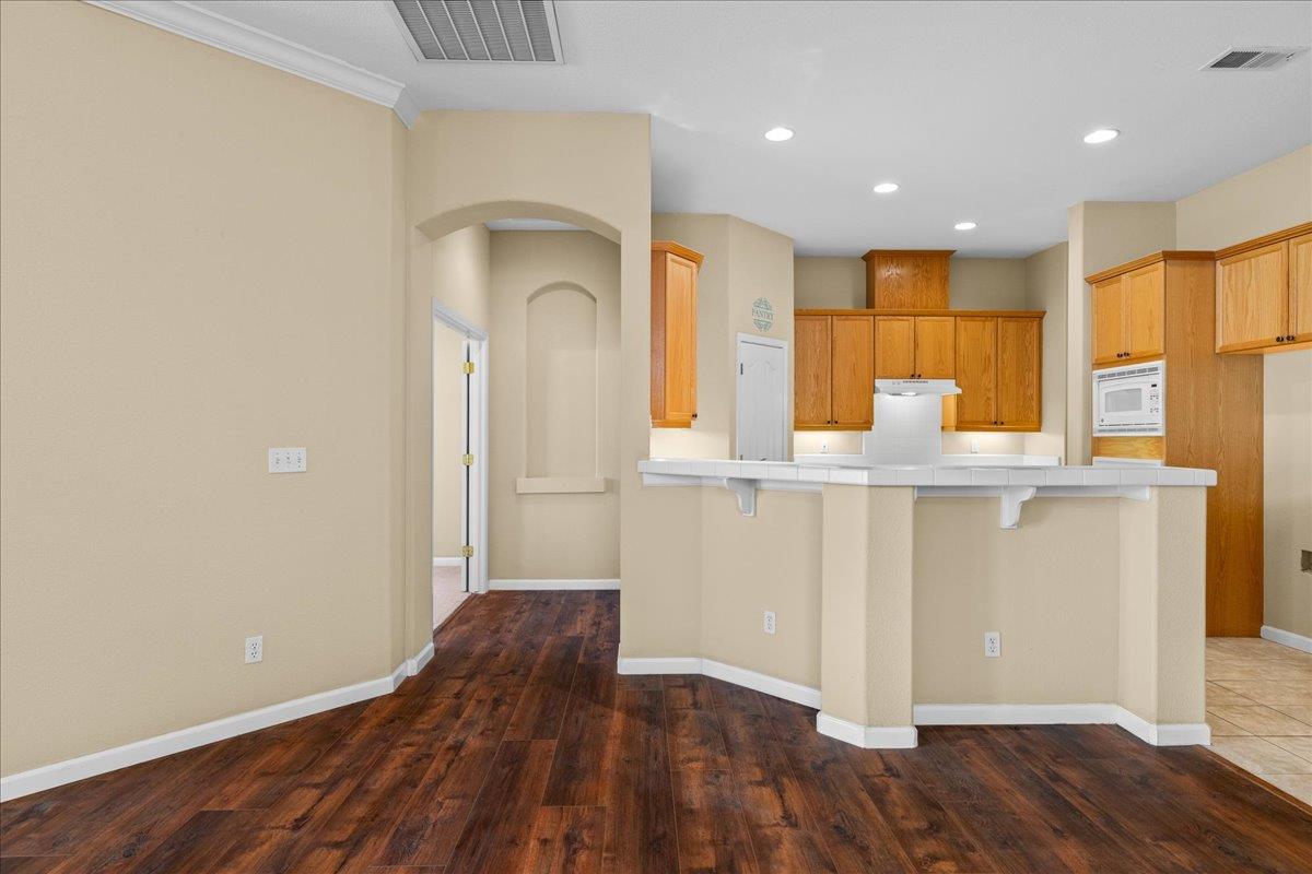 723 Almondcrest Ct, Oakdale, CA 95361