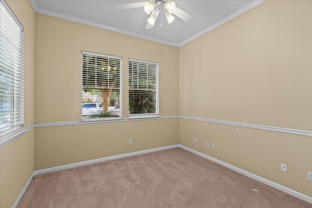723 Almondcrest Ct, Oakdale, CA 95361