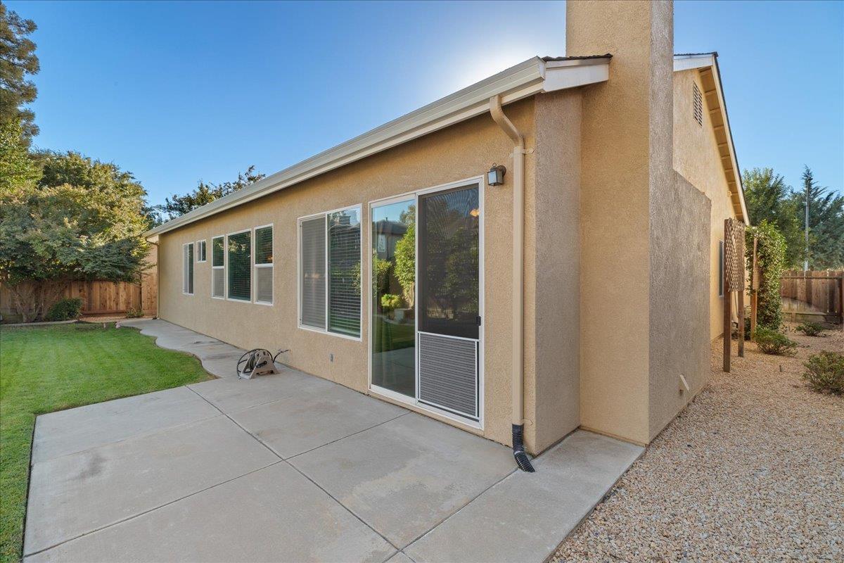 723 Almondcrest Ct, Oakdale, CA 95361