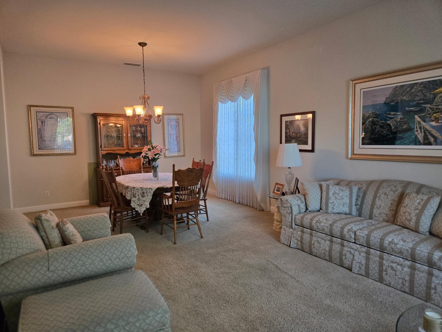 2489 Pepper Tree Ln, Manteca, CA 95336