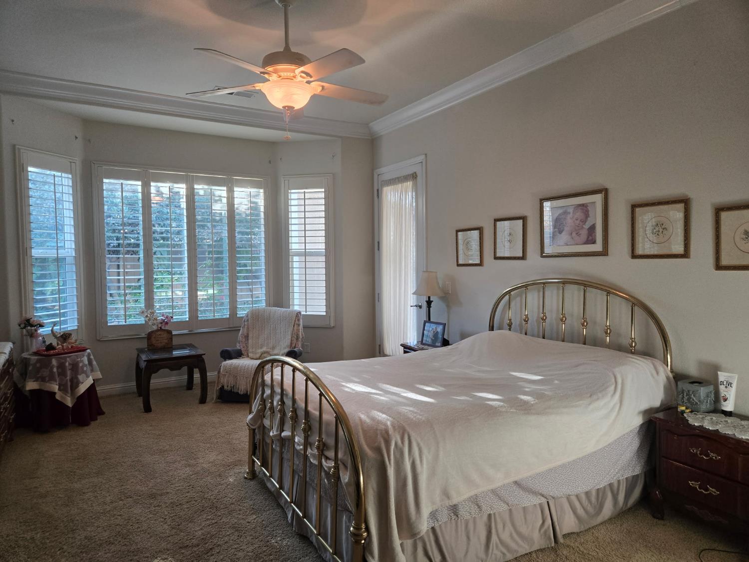 2489 Pepper Tree Ln, Manteca, CA 95336