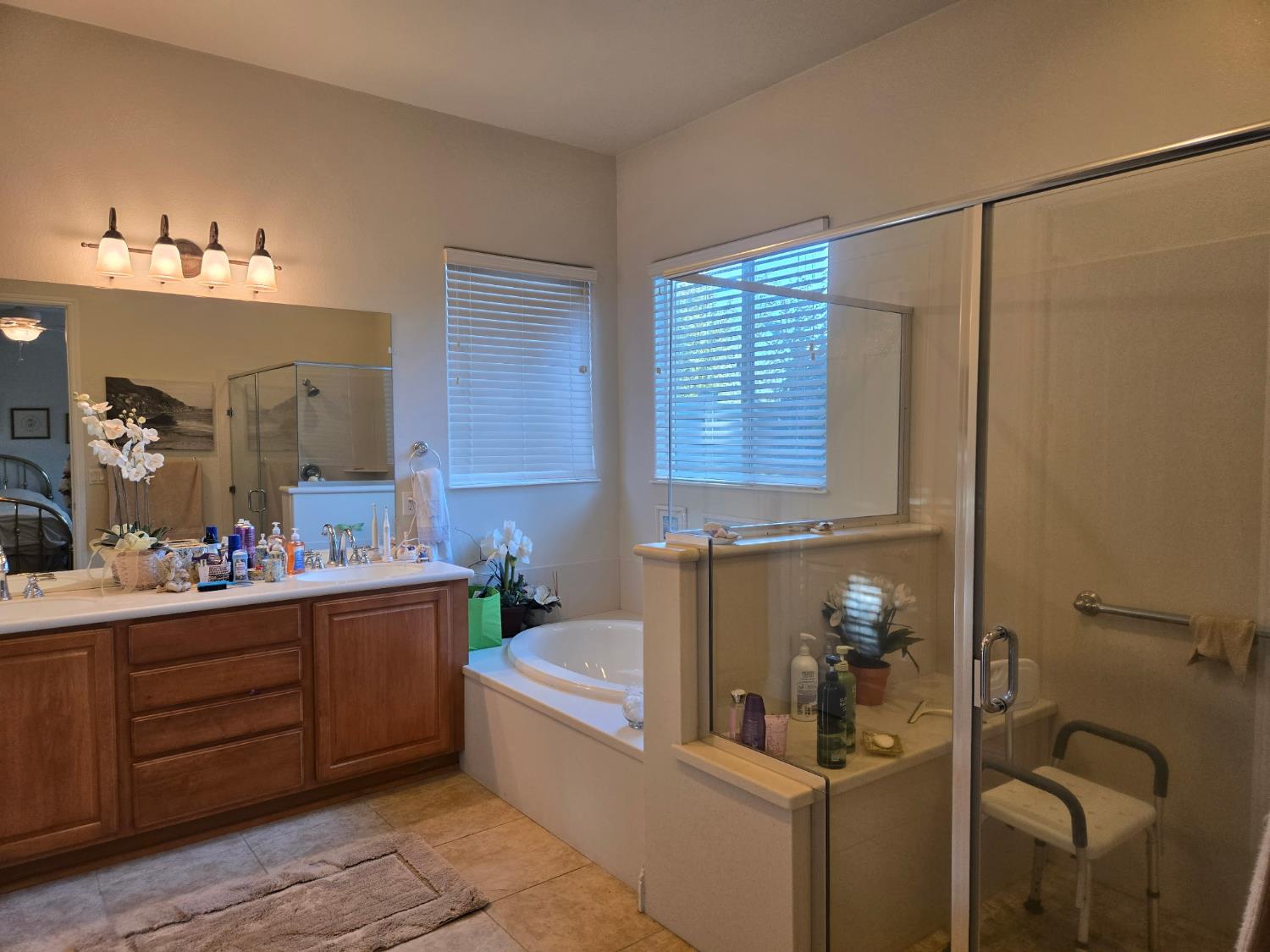 2489 Pepper Tree Ln, Manteca, CA 95336