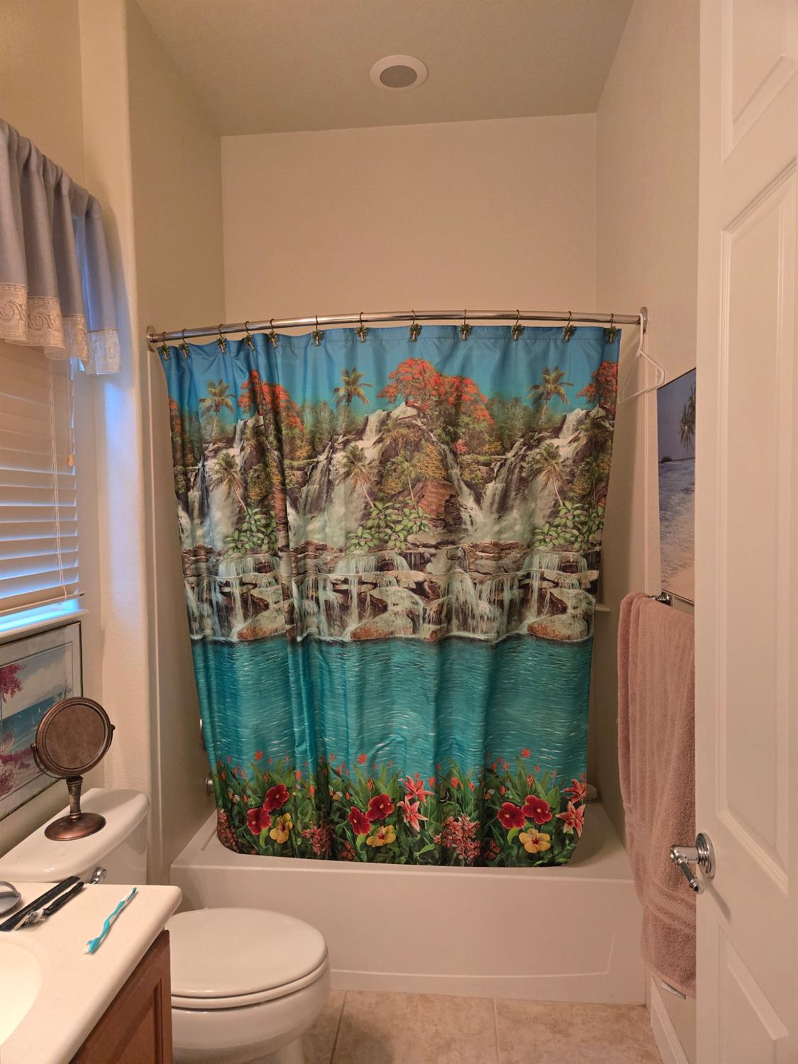 2489 Pepper Tree Ln, Manteca, CA 95336