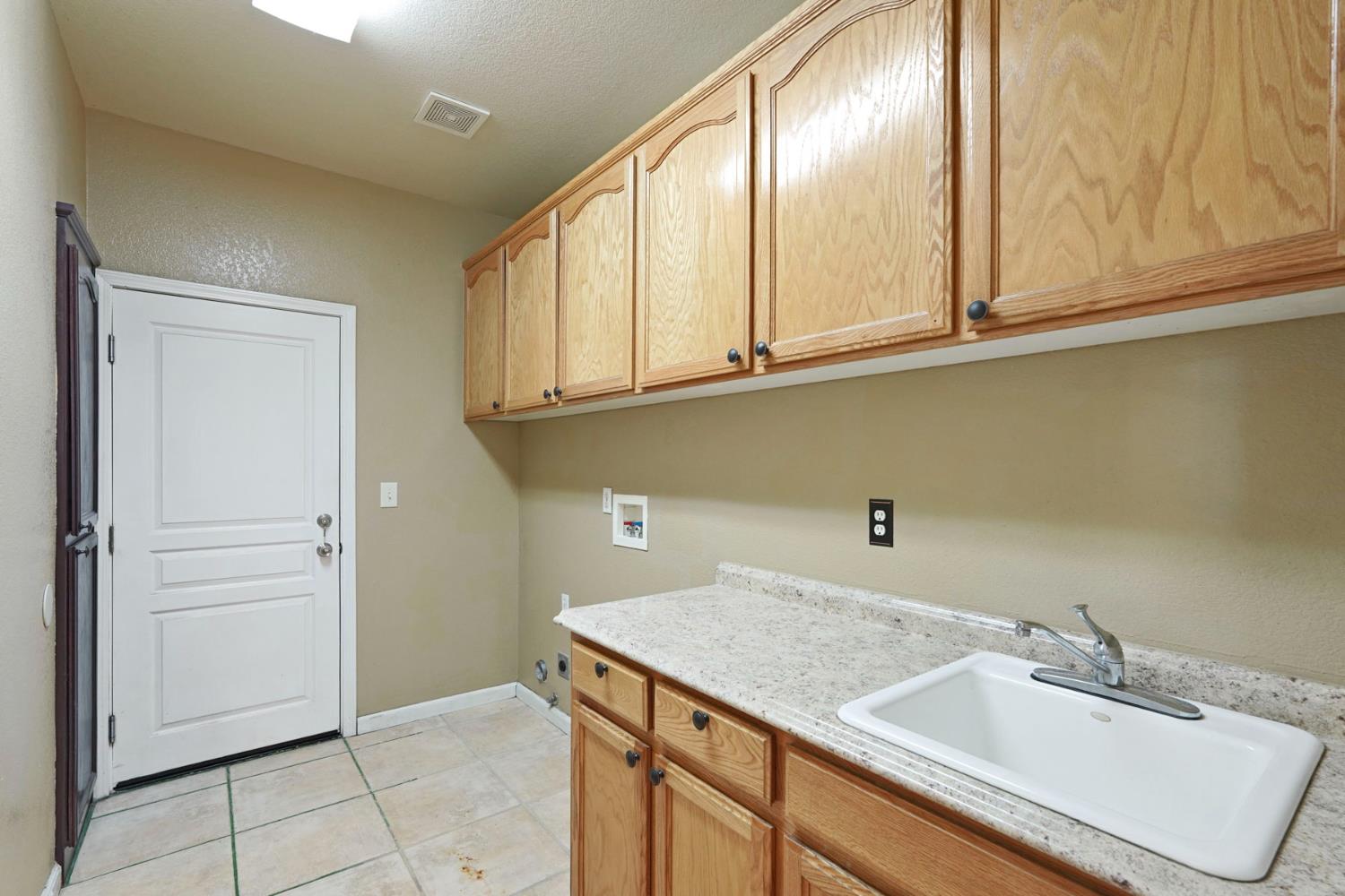4100 Eastern Ave, Modesto, CA 95356