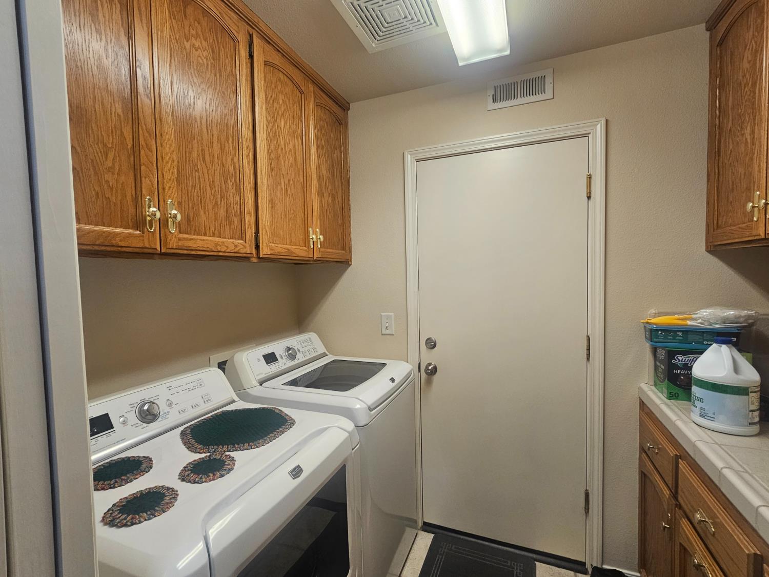 2335 Judith Way, Madera, CA 93637