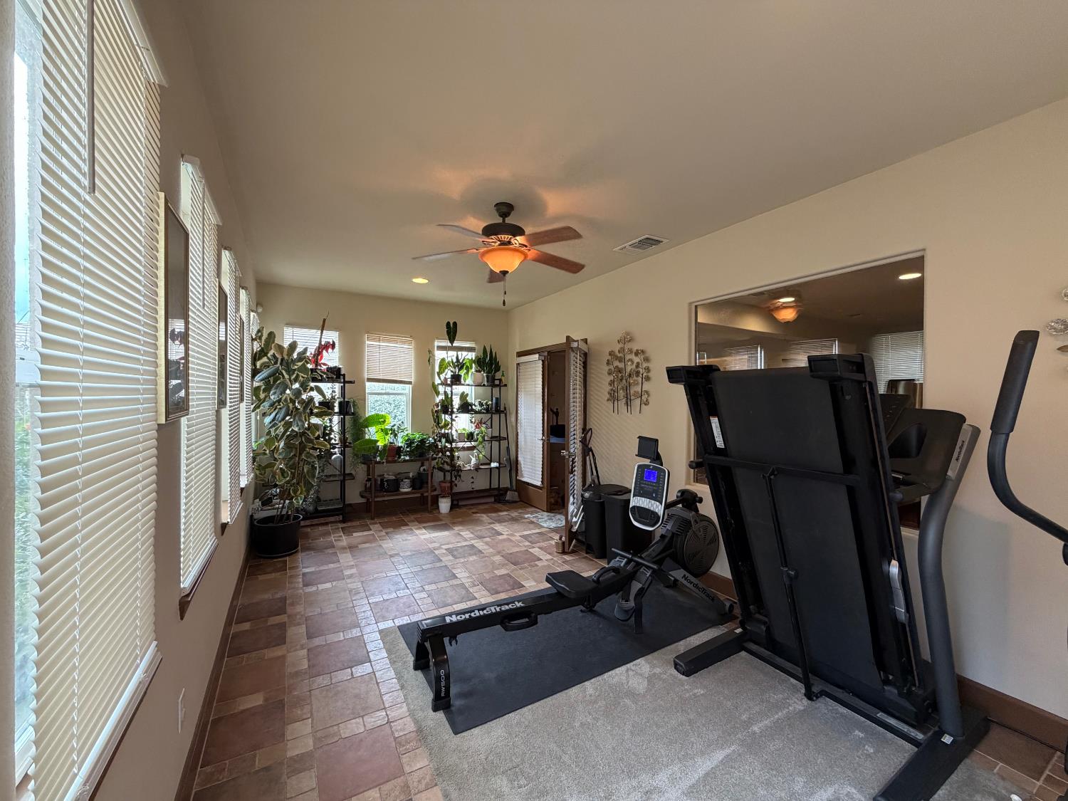 2383 Greger St, Oakdale, CA 95361