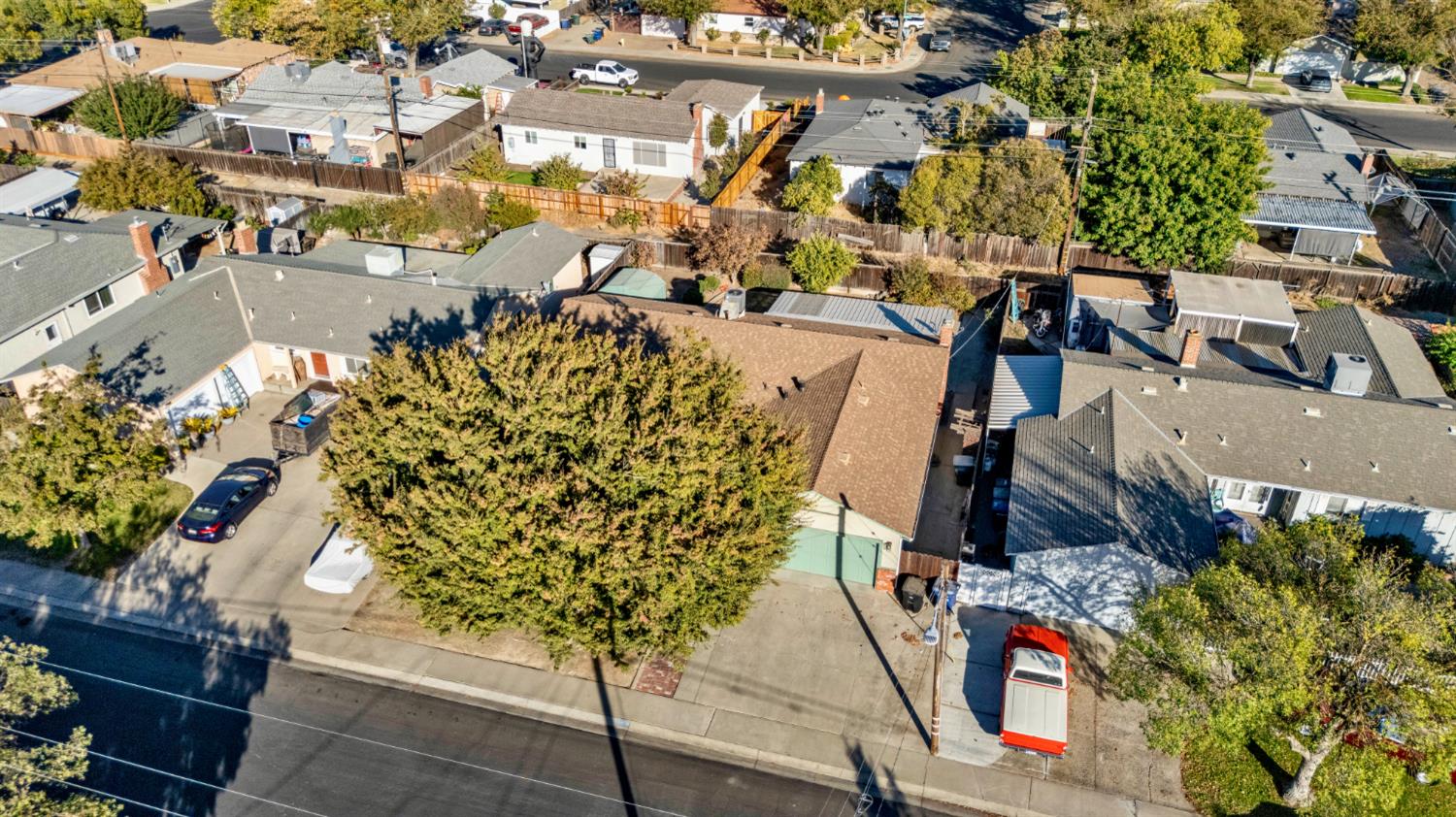 2404 Codding Dr, Modesto, CA 95350