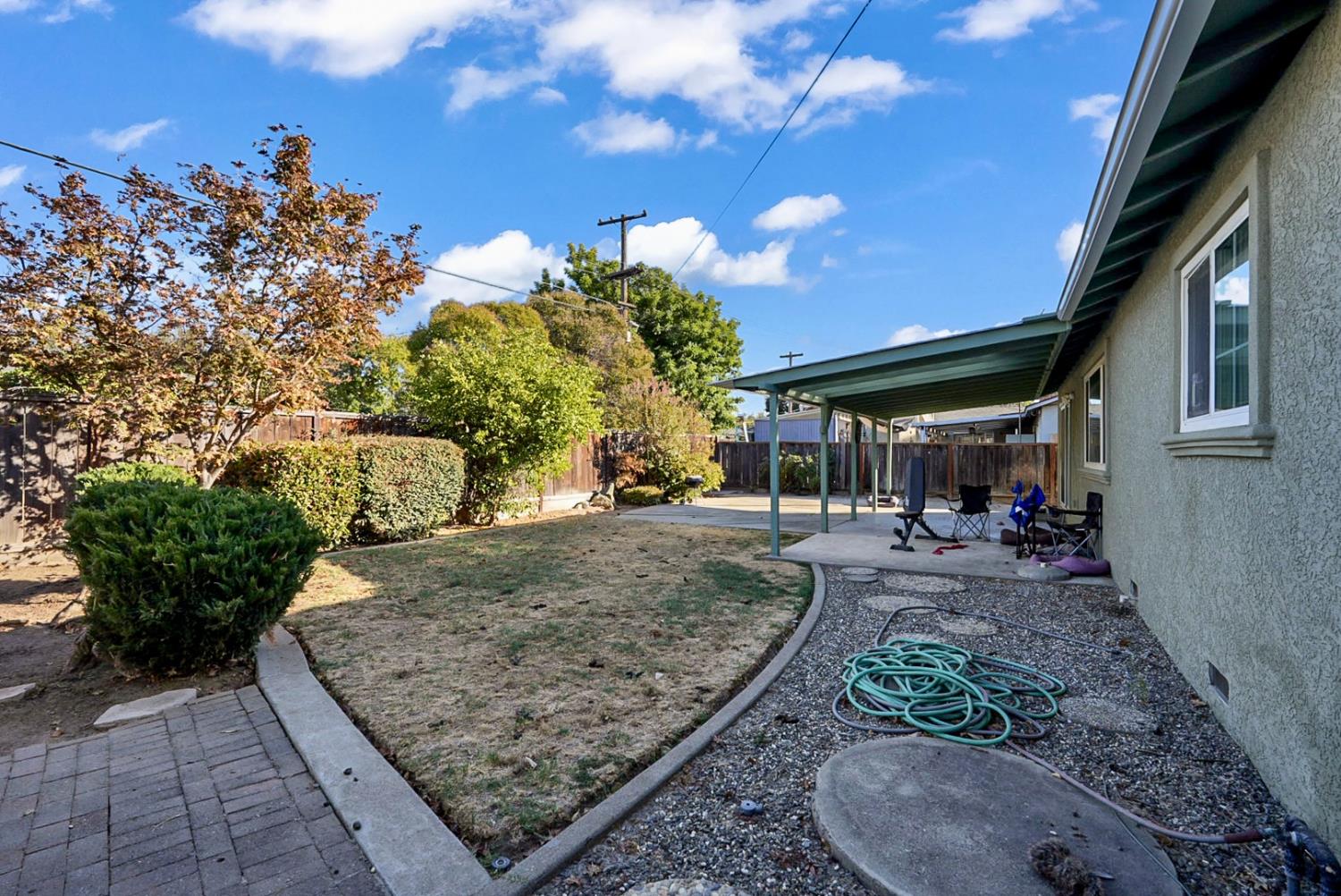 2404 Codding Dr, Modesto, CA 95350